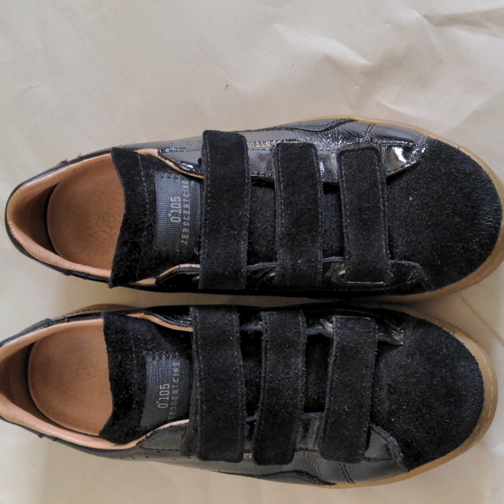 O-105 ZEROCENTCINQ  French Brand Black Trainers